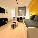 Tarracohomes, Th09 Studio Cathedral Con Aire Acondicionado